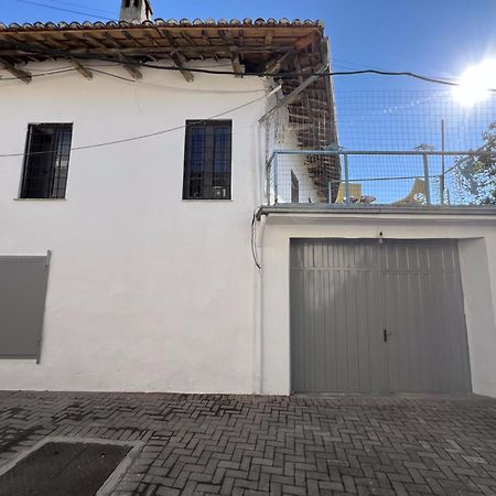 Onetwosleep Guesthouse Shkoder Exterior photo