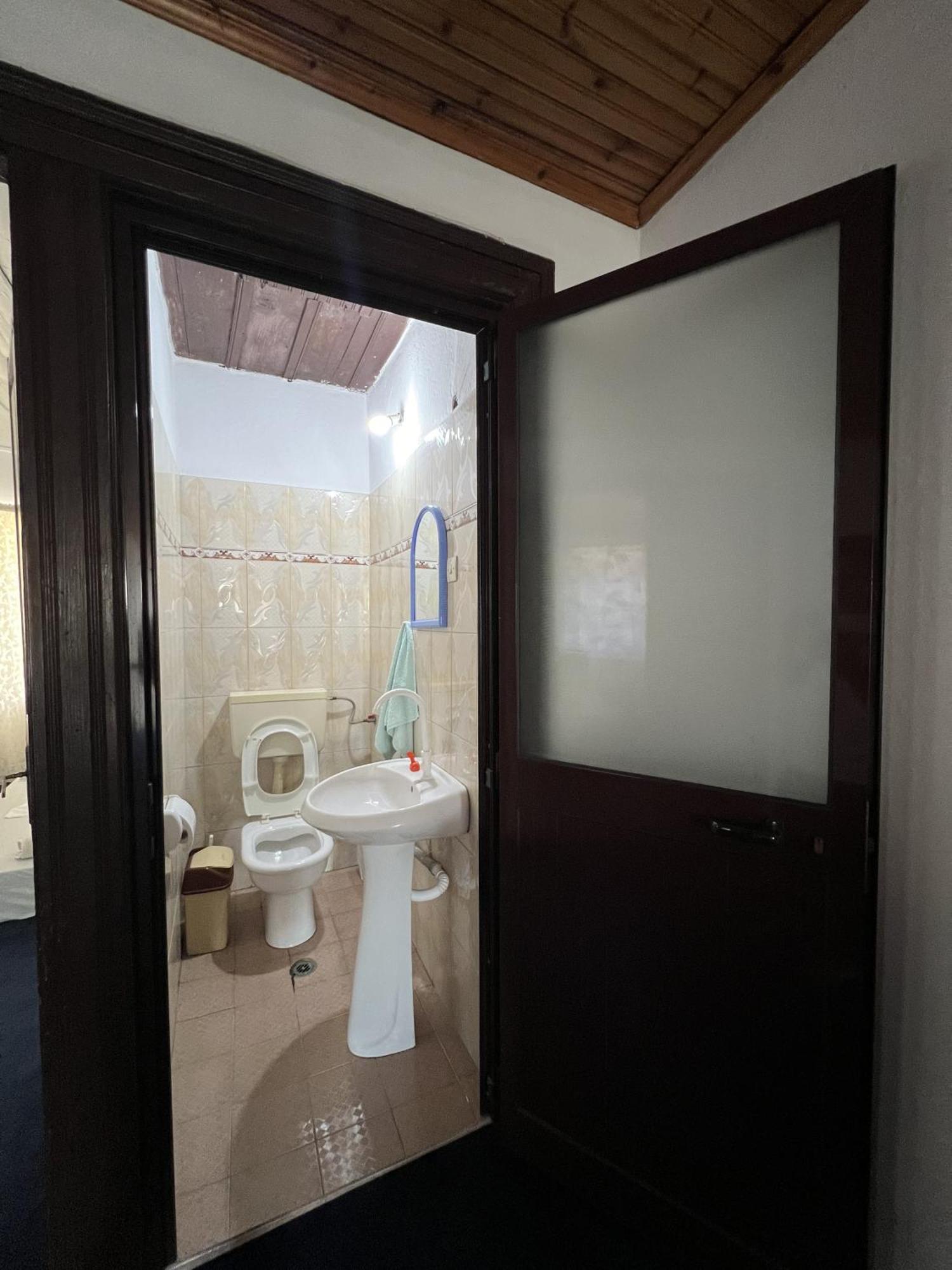 Onetwosleep Guesthouse Shkoder Exterior photo